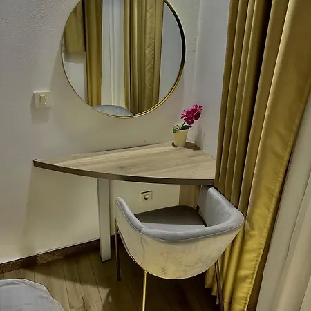 Hotel National 3*